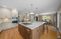 605 E 21st St, Sioux Falls, SD 57105