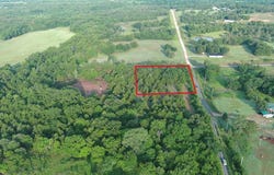 1 1050 Road, Prague, OK 74864