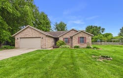 35 W Estate Street, Anderson, IN 46013