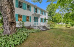 1 Back Hill Street, Bowdoinham, ME 04008