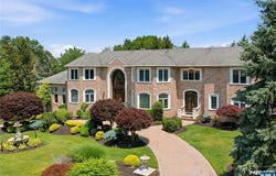 1 Wimbledon Court, Cedar Grove, NJ 07009