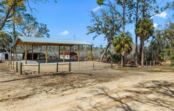 1014 NE First Ave, Steinhatchee, FL 32359