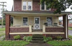 121 2nd Street SE, Brewster, OH 44613