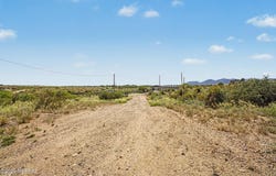 15701 S Empire Road, Benson, AZ 85602