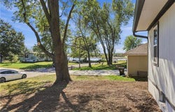 313 Clearview Drive, Pleasant Hill, MO 64080