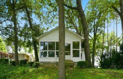 4910 E Shore Park Road, Leesburg, IN 46538