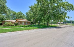 385 E 162nd Street, Harvey, IL 60426