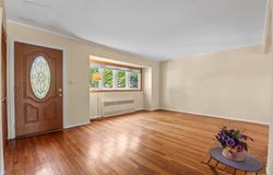 15 Alma Lane, Plainview, NY 11803