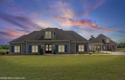 178 Addison Lane, Byhalia, MS 38611