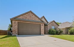10 Pleasant Valley, Sanger, TX 76266