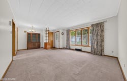 501 Avenue F, Matamoras, PA 18336