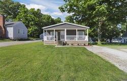 123 E South Street, Lithopolis, OH 43136