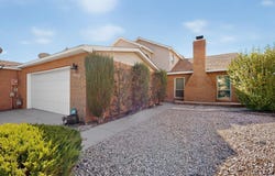 5015 Calle De Carino NE, Albuquerque, NM 87111