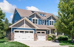 16070 55th Avenue N, Plymouth, MN 55446