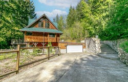 42440 SE WILDCAT MOUNTAIN Dr, Sandy, OR 97055