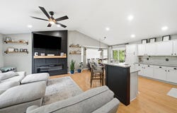 843 S Carriage Ct, Maize, KS 67101-8909