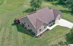 65 Arvin Avenue, Brandenburg, KY 40108