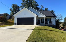 80 Polly Anna Drive, Mosheim, TN 37818