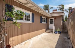 716 13th, Manhattan Beach, CA 90266