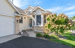 16345 Crystal Hills Circle, Lakeville, MN 55044