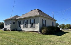 2525 Casey Avenue, Mt Vernon, IL 62864