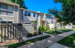 7936 SPRING FOREST Court, SPRINGFIELD, VA 22152