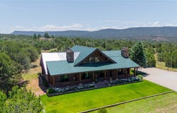 16 Dead Horse Ranch Road, NM 87569
