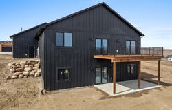 16 RIDGEVIEW CT, Burlington, ND 58722
