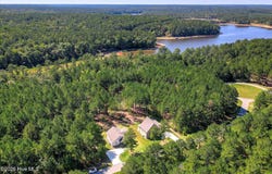 1192 Sunset Cove, Tignall, GA 30668