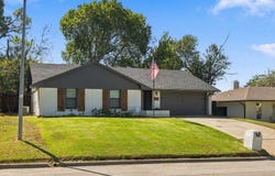 2205 Sierra Drive, Grapevine, TX 76051
