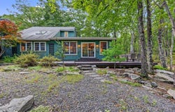 101 High Ridge Road, Dingmans Ferry, PA 18328