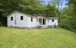 943 Roach Hollow Road, Ringgold, GA 30736