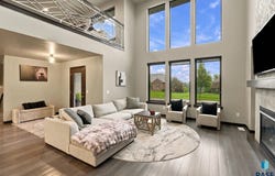 7601 S Ridgestone Dr, Sioux Falls, SD 57108