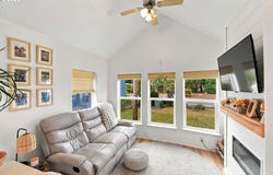 1795 28TH Ct, CoosBay, OR 97420