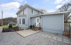 702 11th St, Carrollton, KY 41008