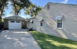 1304 S 6th St, Lamar, CO 81052