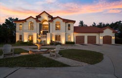 5201 Great Divide Dr, Bee Cave, TX 78738