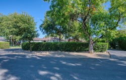 5437 E Buckingham Way, Fresno, CA 93727