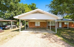 710 E Avenue A, Rosebud, TX 76570
