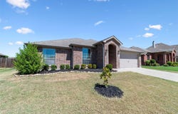 400 Acadia Lane, Forney, TX 75126