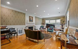 60 Broadway, Lawrence, NY 11559