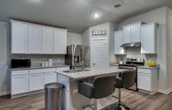 6910 Shiraz Way, Converse, TX 78109