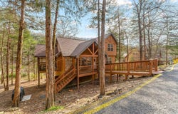 28 Stepping Stone Way, Branson West, MO 65737