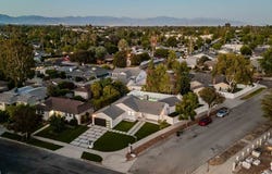 6150 Sylvia Ave, Tarzana, CA 91335