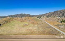 Edward St, Tehachapi, CA 93561