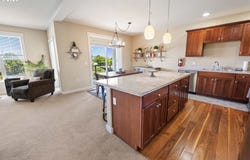 1000 N HOLLADAY Dr, Seaside, OR 97138