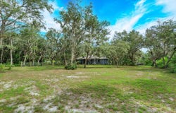 17249 Holly Ct, Umatilla, FL 32784