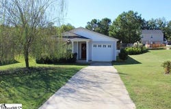 120 Botany Drive, Laurens, SC 29360
