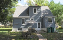 229 River St, Jackson, MN 56143