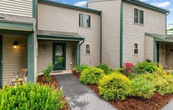 17 Hideaway Lane, Williston, VT 05495